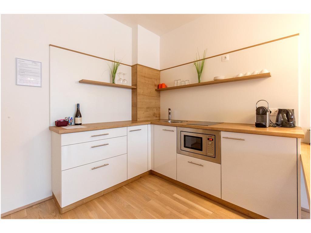 Servus Vienna Karlsplatz Екстериор снимка